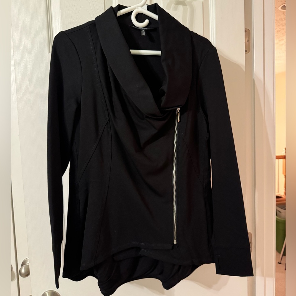 White House Black Market Black Asymmetrical Zip Jacket, size 14P